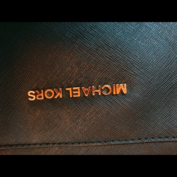 Michael Kors Purse - Picture 5 of 5